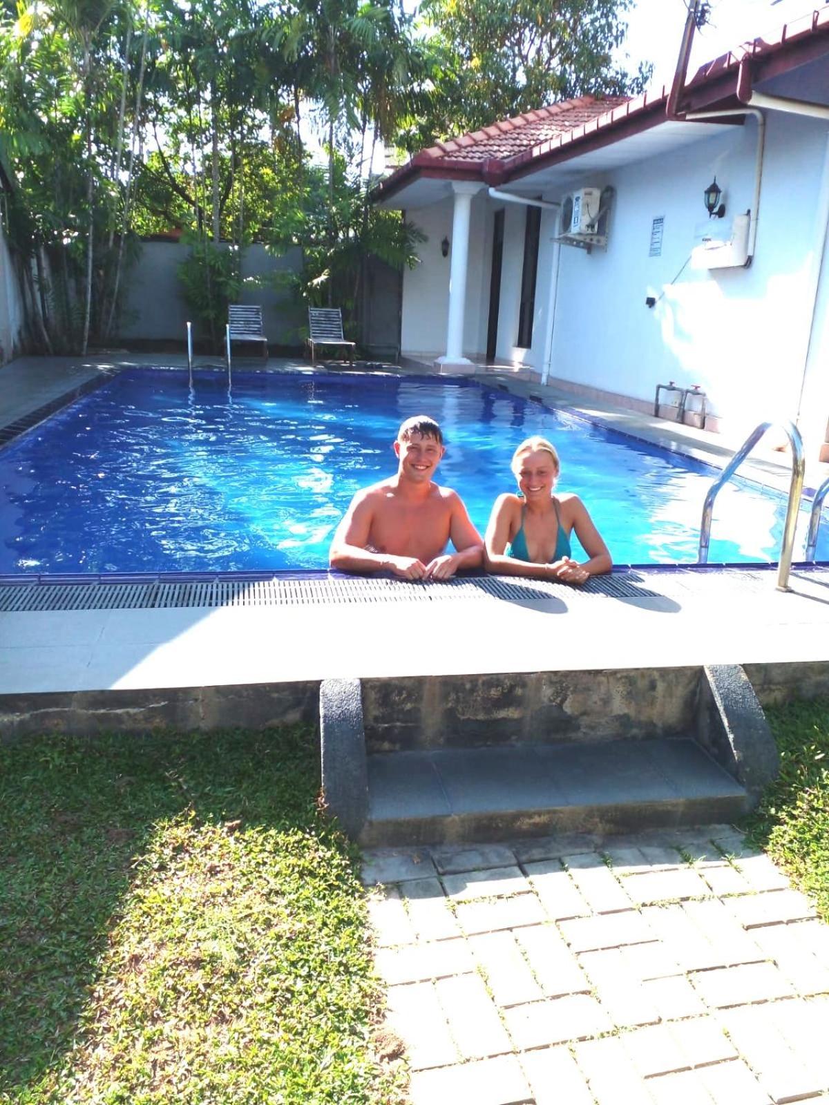 Blue Bell Hotel Negombo Exterior foto